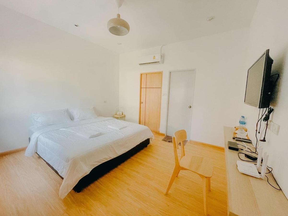 Sea Bear Resort ซีแบร์รีสอร์ต Koh Phayam Buitenkant foto